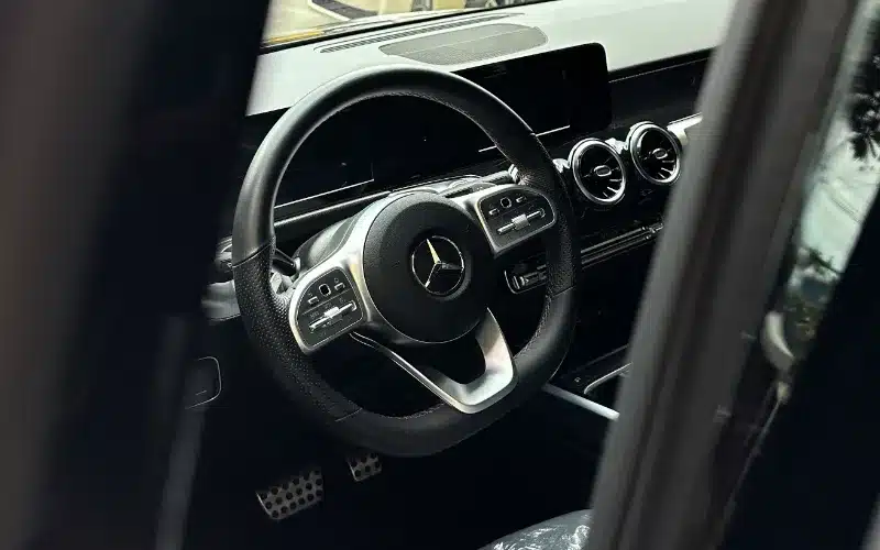 Mercedes GLB200 (1)